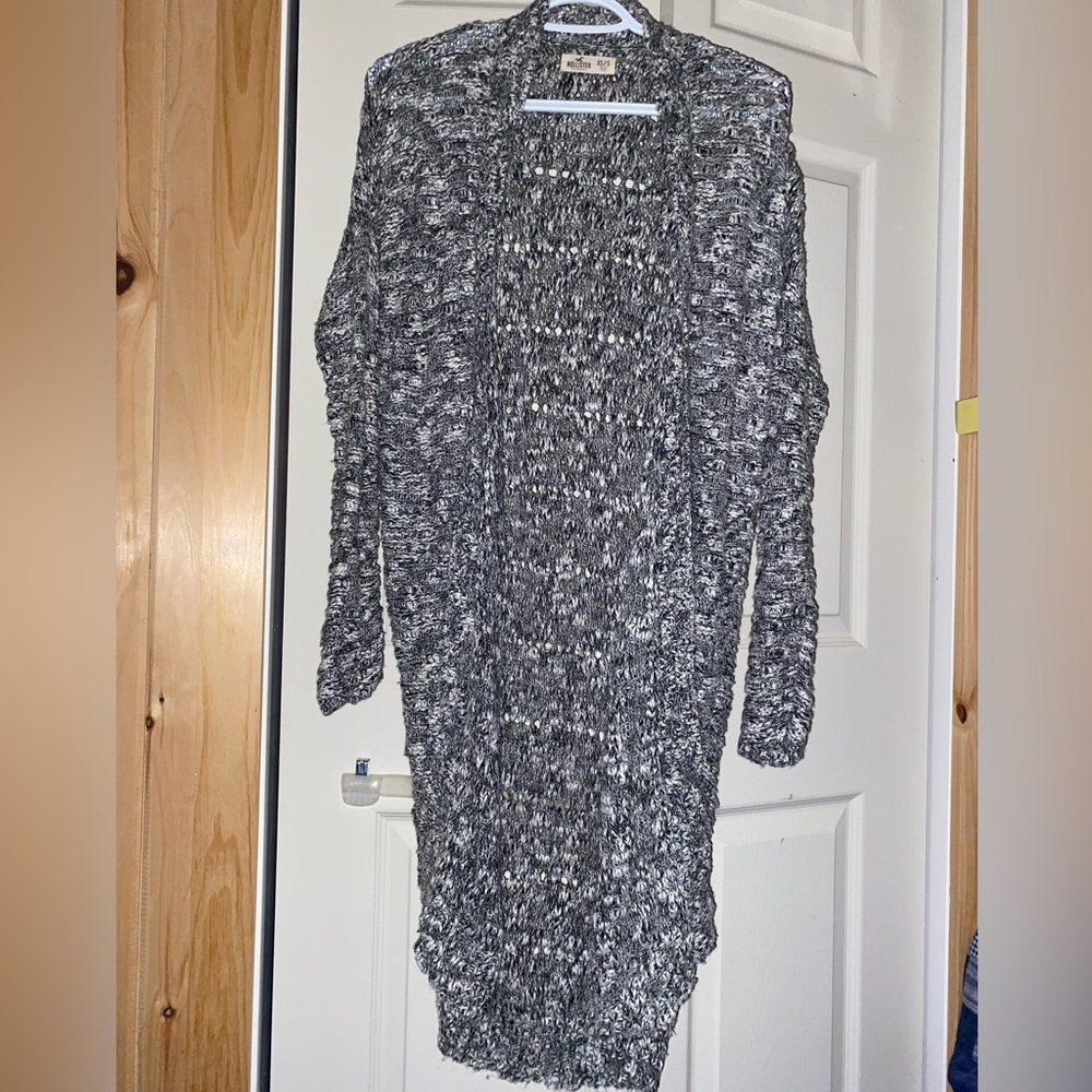 4/$20 Hollister Long Cardigan Size XS